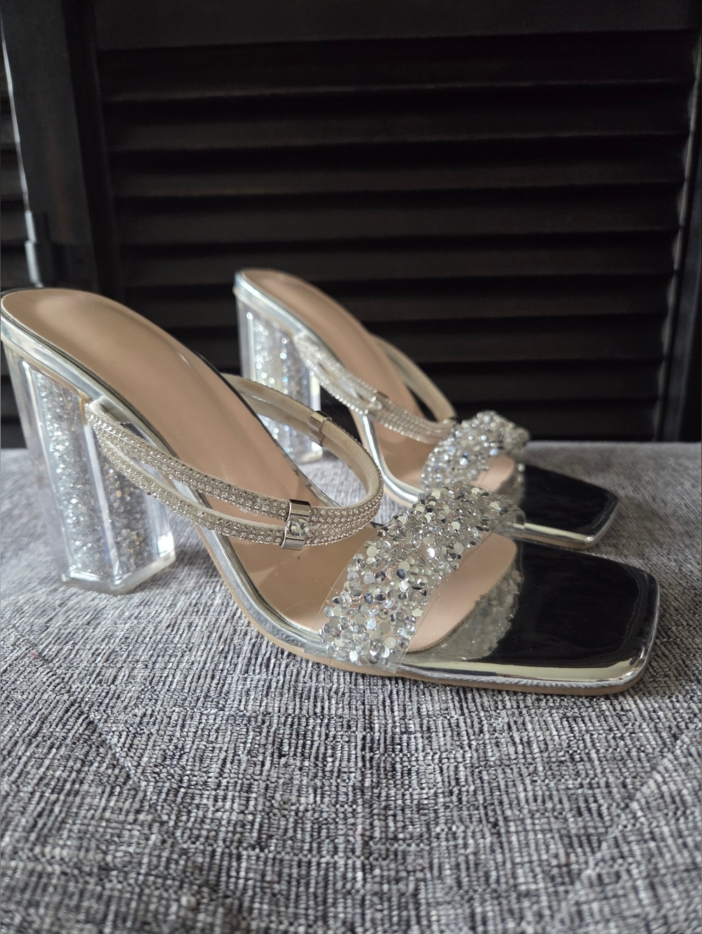 Womens Silver Crystal Embellished Ankle Strap Block Heel Dress Sandals Size 37